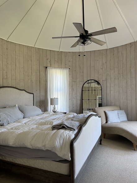 Master Bedroom - 764 Barnumville Rd