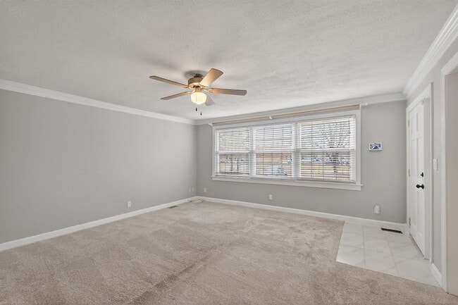 Building Photo - Spacious 5-Bedroom Home in Virginia Beach