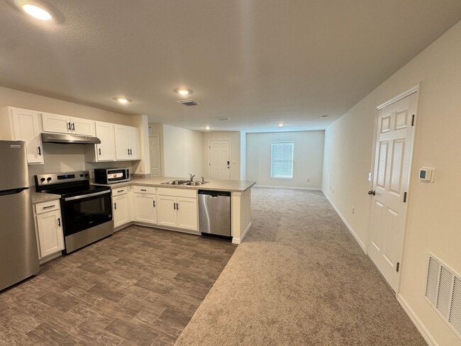 Building Photo - $300 Off a month of rent!!! BRAND NEW! You'll be the first to live in this NEWLY BUILT home! PROM...