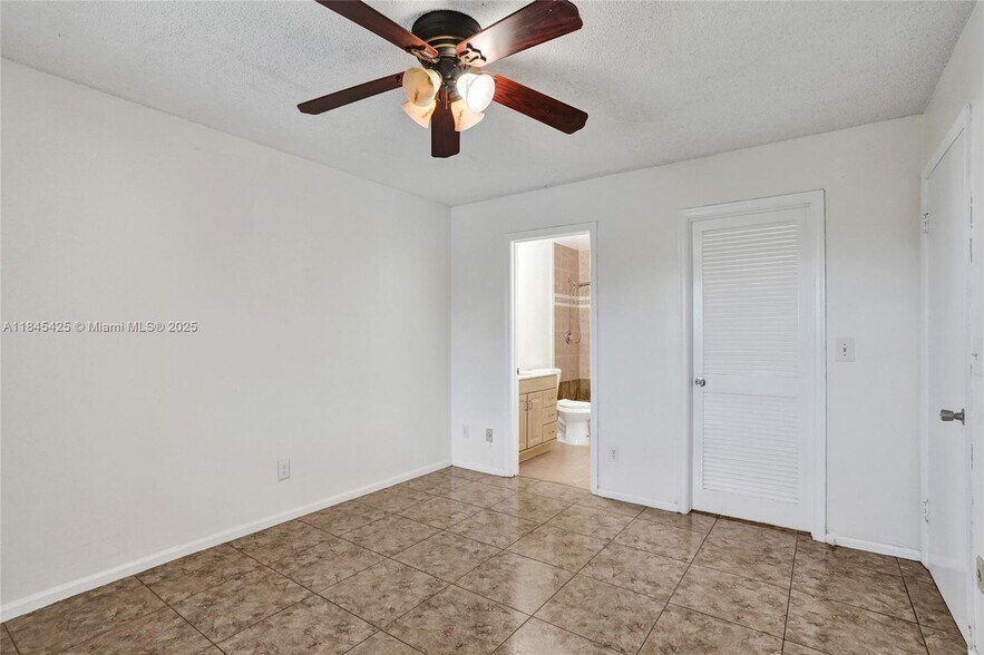 Building Photo - 3515 NW 94th Ave
