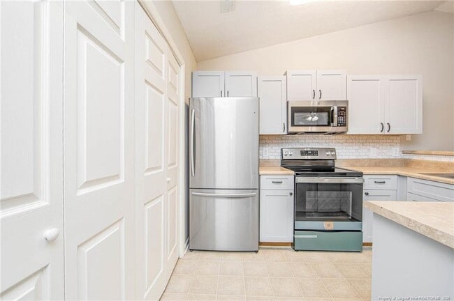 Building Photo - 6760 Willowbrook Dr