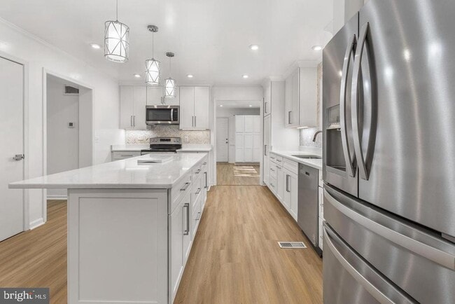 Building Photo - 5235 Chalk Point Rd