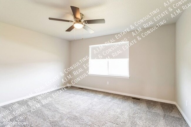 Building Photo - 284 Caspian Ct