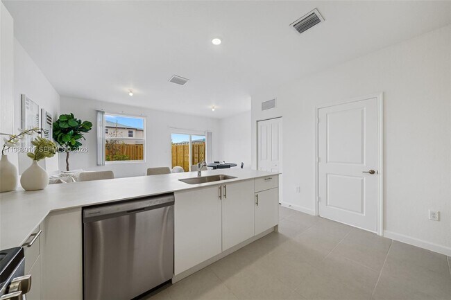 Building Photo - 33738 SW 194th Pl