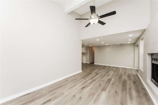 Building Photo - 3235 Timberline Rd