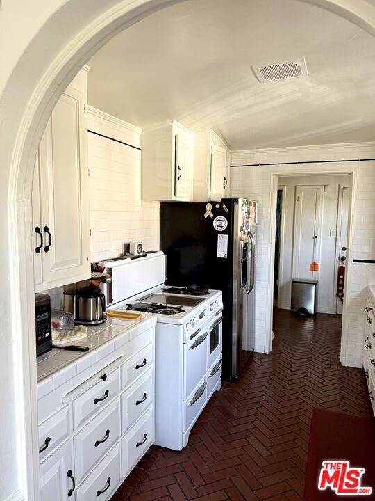 Building Photo - 1201 S Crescent Heights Blvd