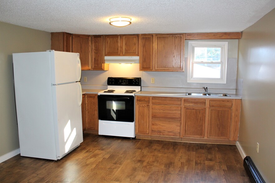 Kitchen - 205 N Fairview St