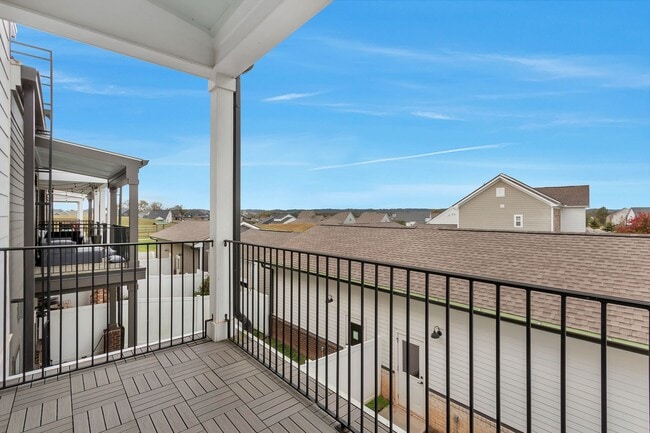 Building Photo - 2052 Sunflower Dr