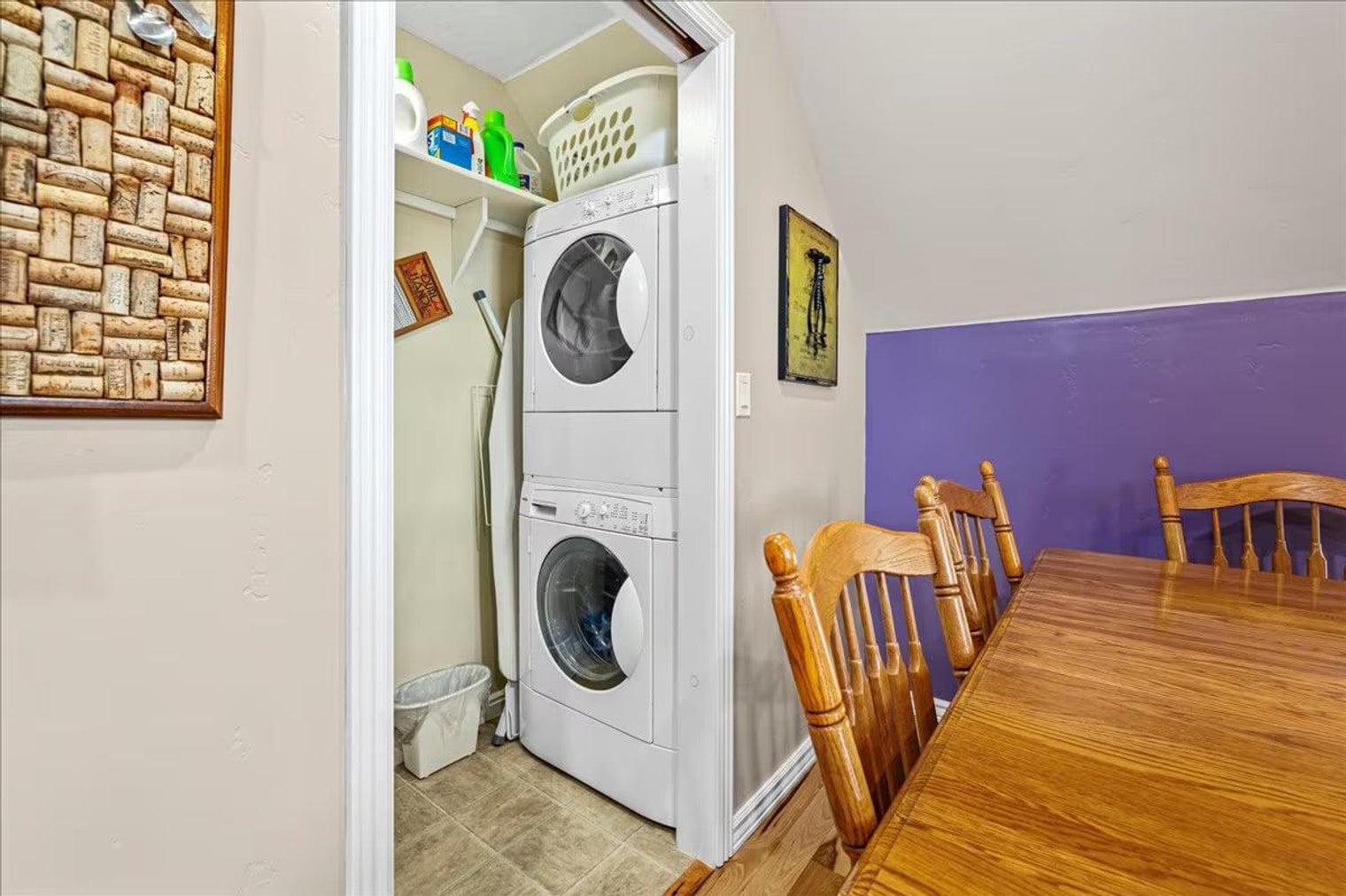 Building Photo - 203 6th Ave S