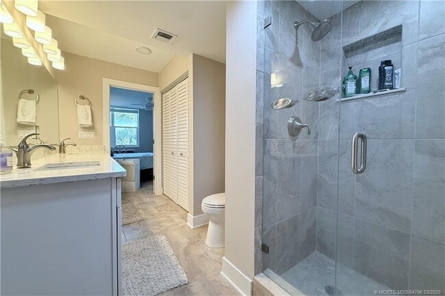 Building Photo - 1950 SW Palm City Rd