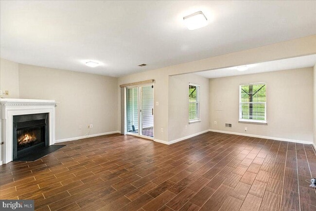Building Photo - 5304 Waldo Dr