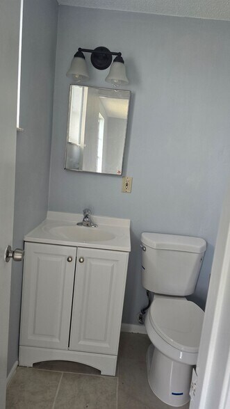 Building Photo - 4109 79th St W