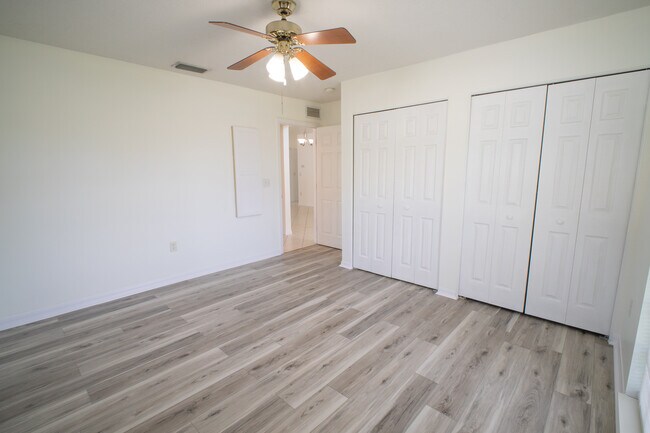 Building Photo - 7239 Rangi Dr