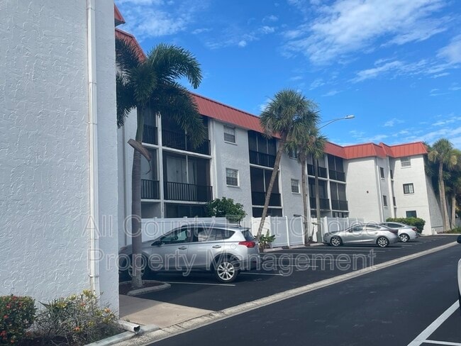 Building Photo - 10540 77th Terrace