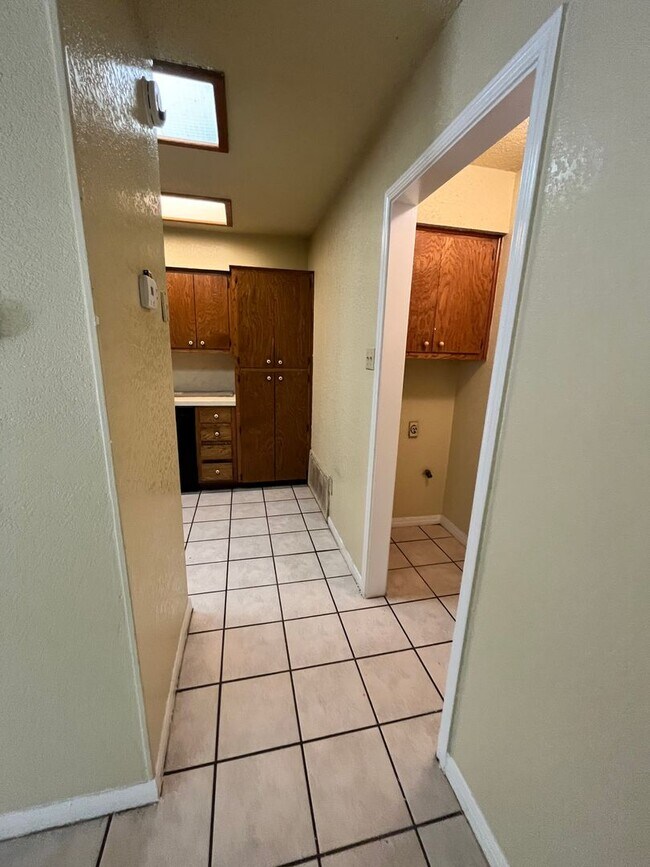 Building Photo - 2309/2311 Pena Cove