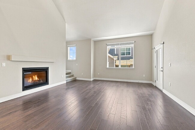 Building Photo - $2,495.95- 3 Bed, 3 Bath Condo in Aurora with In Unit Laundry!