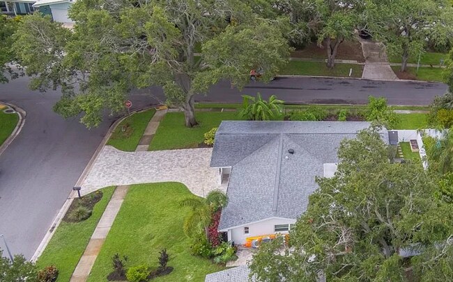 Building Photo - 1368 Whispering Pines Dr