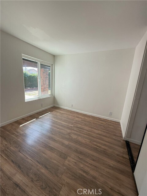 Building Photo - 23833 Country View Dr
