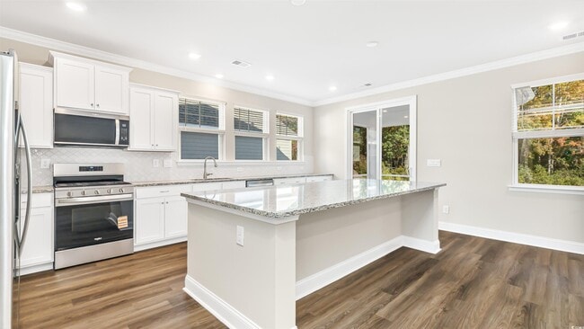 Building Photo - 7159 Shooting Star Way