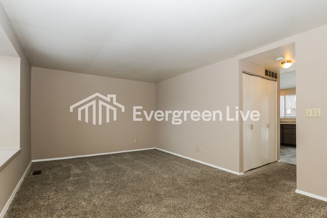 Building Photo - 7566 Mt Whitney