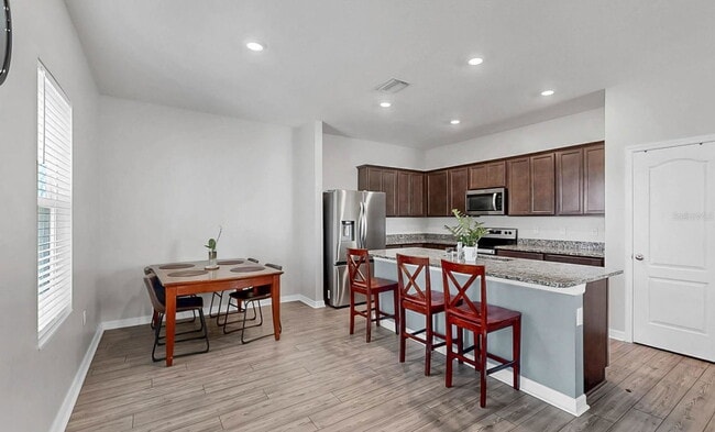 Building Photo - 5453 Fez Ct