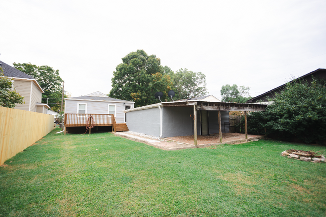 Building Photo - 9103 Prospect St