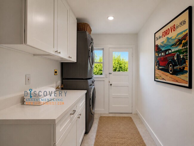 Building Photo - Newly Renovated & Turn-Key Home in Prime El Cerrito Walking Distance to BART and Parks
