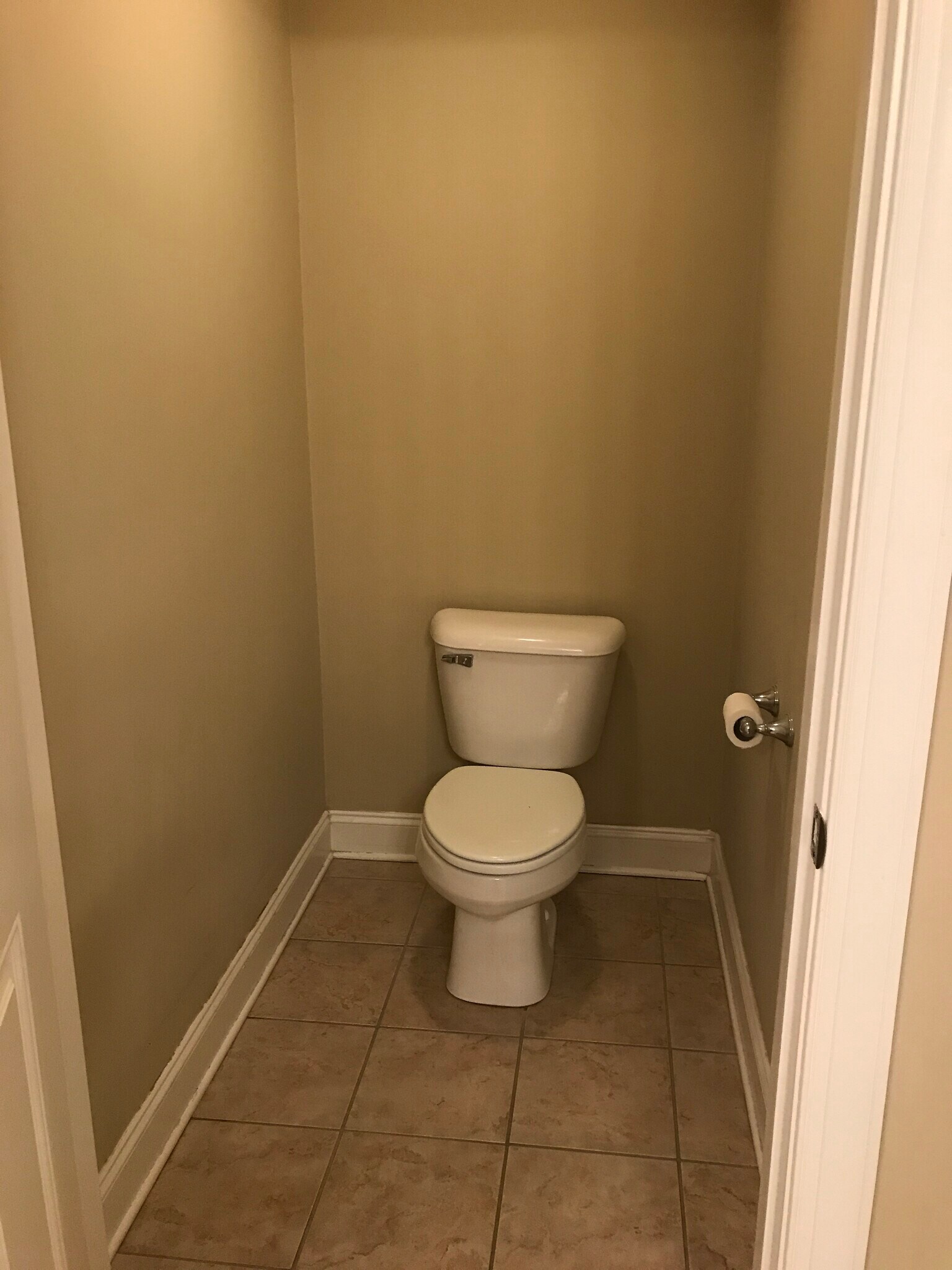 Master Toliet - 3201 Aspen Grove Drive