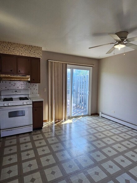 Building Photo - 1335 Abbott Dr