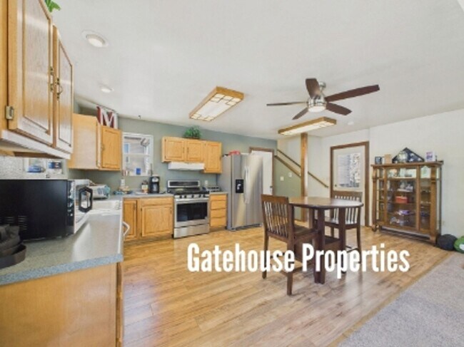 Building Photo - Downtown Idaho Springs Home for Lease