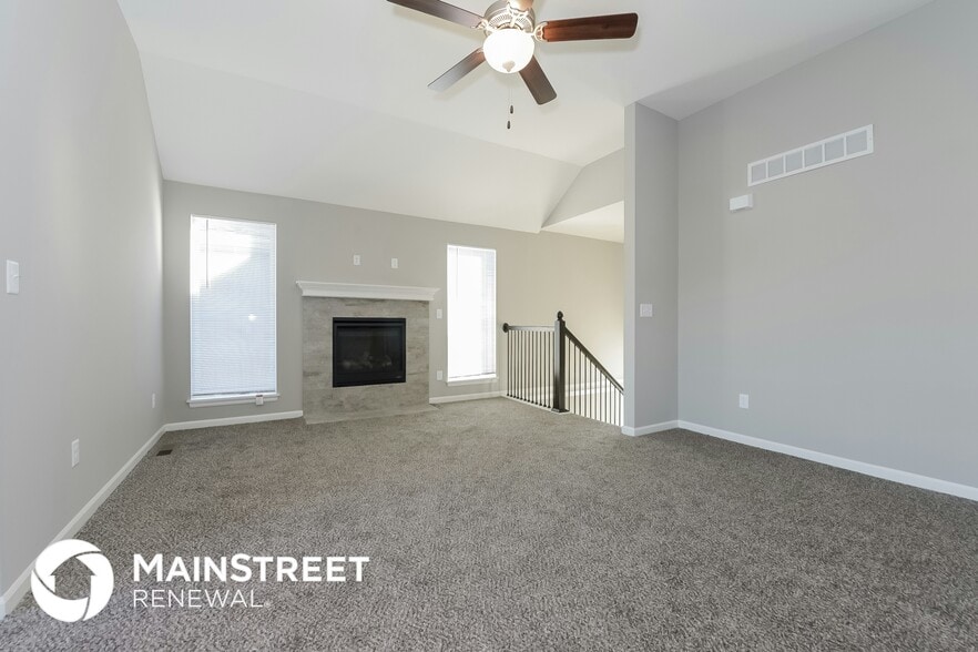 Building Photo - 100 Samantha St