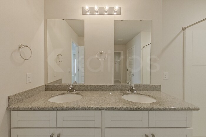 Building Photo - 127 Swallowtail Ln