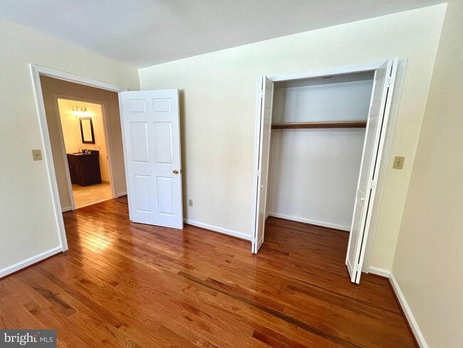 Building Photo - 1334 Waterbury Rd