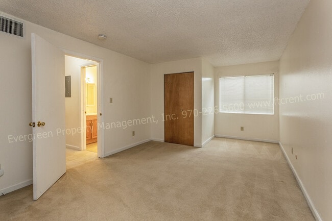 Building Photo - 1705 Heatheridge Rd