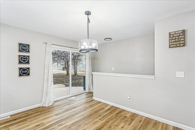 Building Photo - Beautifully Updated Home on nearly ½ Acre! Available for Rent or Rent to Own!