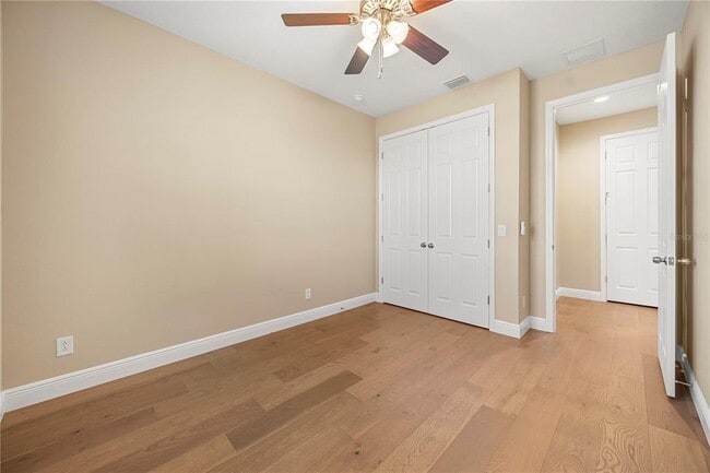 Building Photo - 2049 Heart Lk Dr