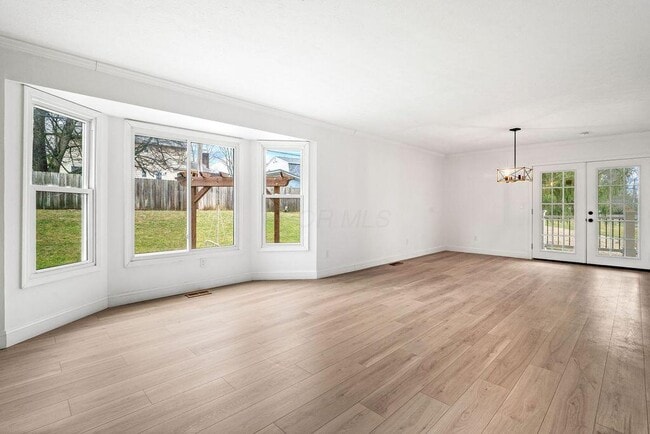 Building Photo - 39 Groton Dr