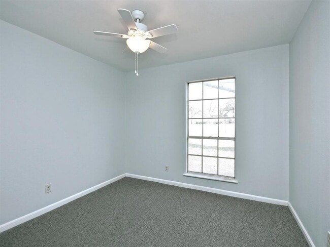 Building Photo - 6501 Highpoint Cove