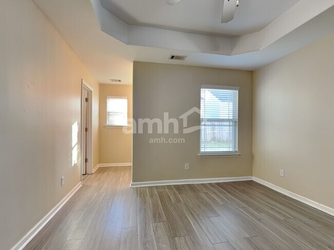 Building Photo - 117 Roseberry Cir