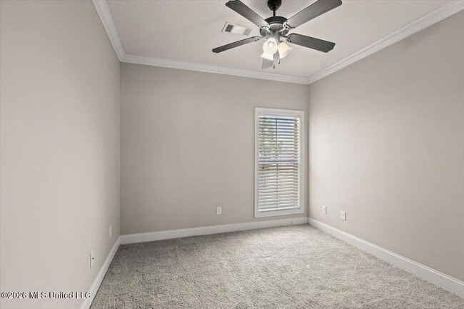 Building Photo - 1022 Trinity Dr