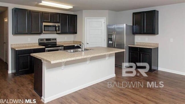 Building Photo - 34523 Paisley Ave