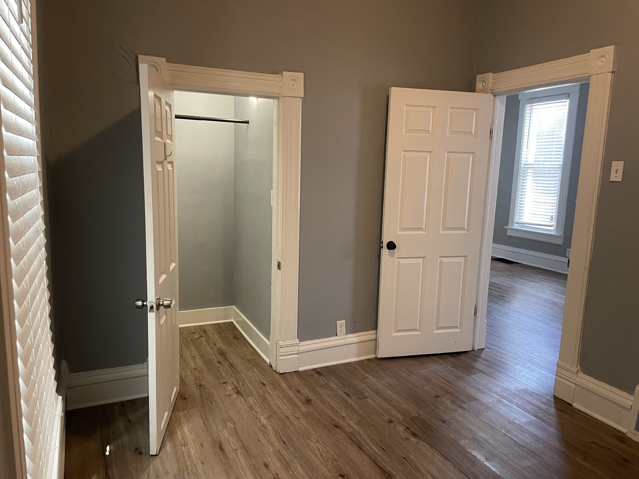 Building Photo - 518 Sandusky Ave