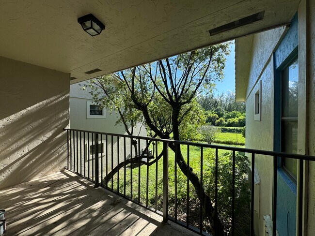 Building Photo - 1541 Windorah Way