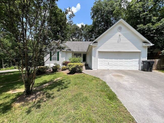 Primary Photo - BEAUTIFUL 3 BEDROOM, 2 BATH RANCH HOME IN ...