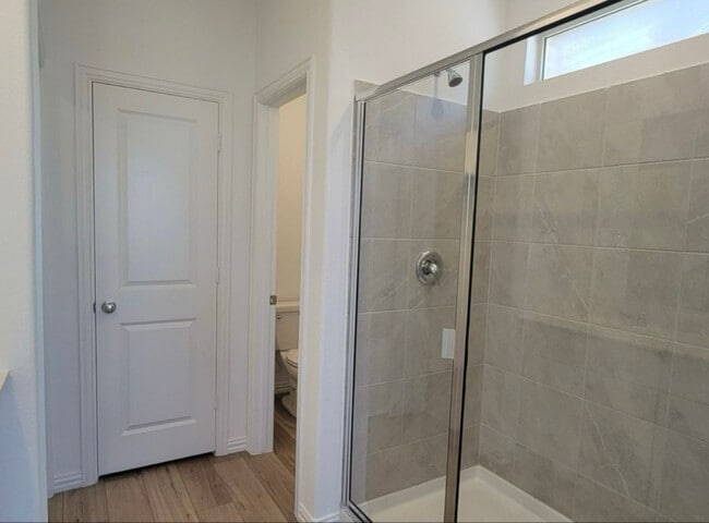 Building Photo - 9933 Diamondhead Dr
