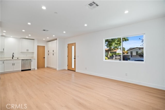 Building Photo - 6935 Jellico Ave