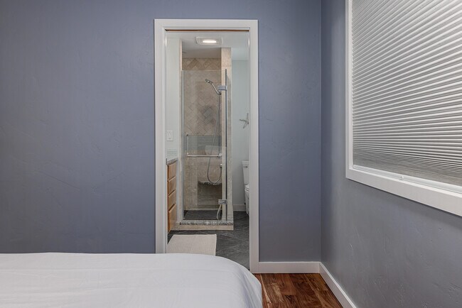 Building Photo - 8130 Loganberry St