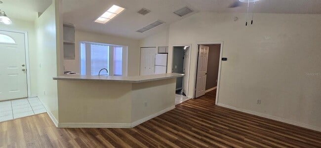 Building Photo - 6 Pecan Run Pl