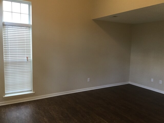 Building Photo - 3012 Wyntree Ct