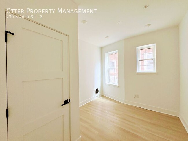 Building Photo - 230 S 46th St